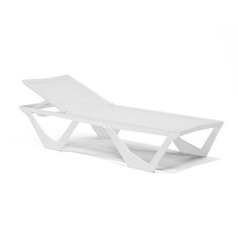 Шезлонг пластиковий Vondom Voxel White 51035P_BLA  білий
